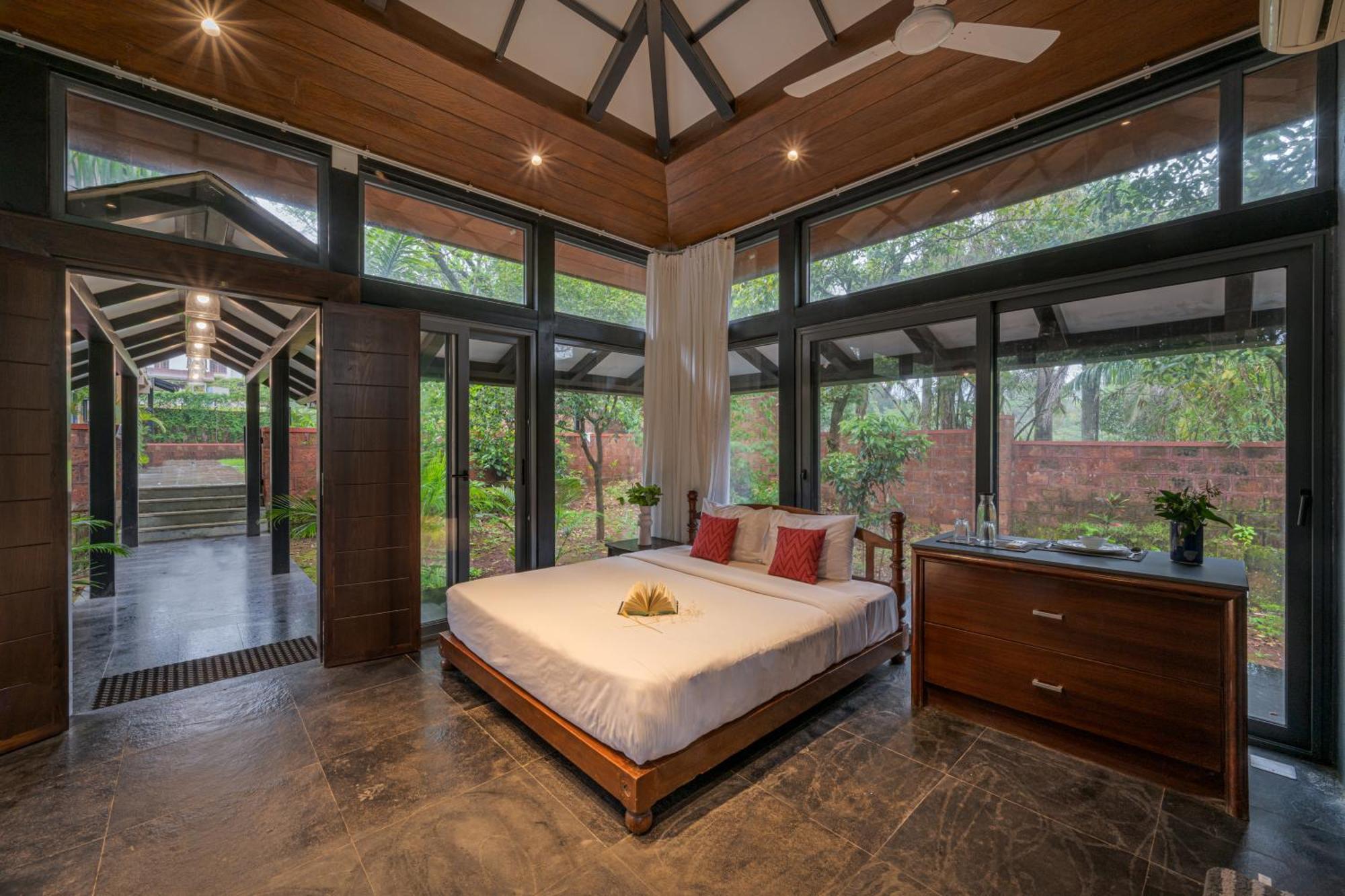 Saffronstays The Glasshouse, Panchgani - Beautiful Glass Villa For Couples Exterior foto